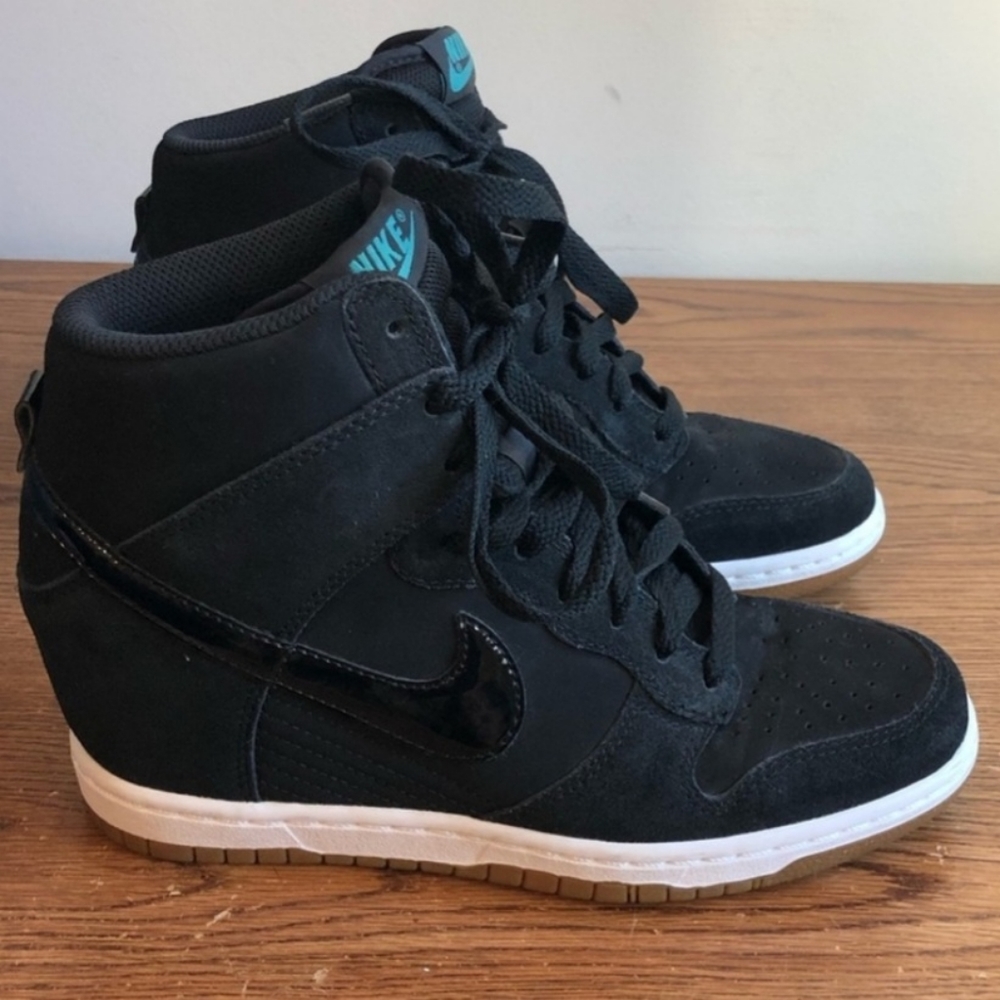 Nike Women's Dunk Sky Hi